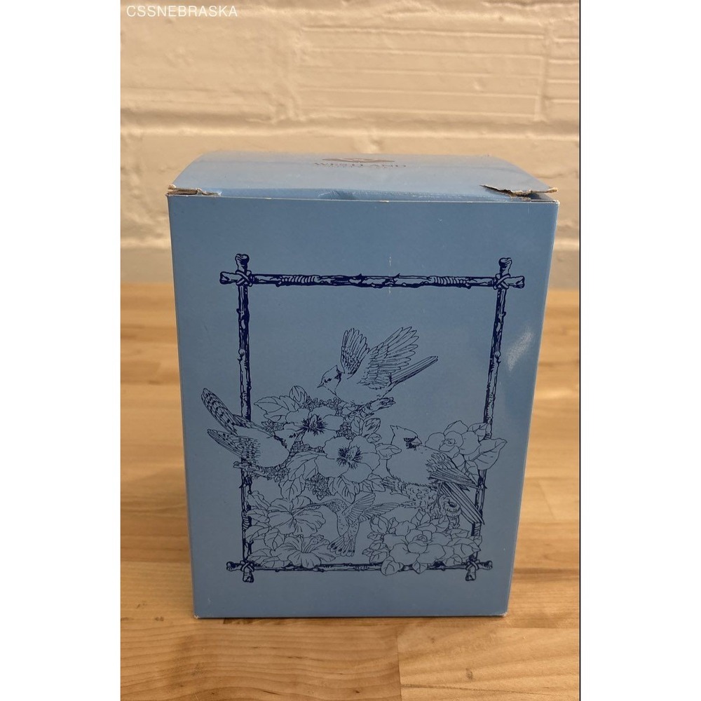1999 Vintage Westland Giftware Birds Floral Musical Box Rustic Garden